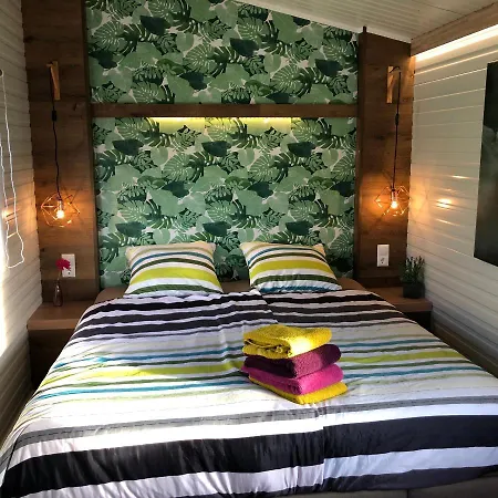 Dunez Men Only Bed & Breakfast