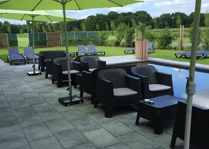 Dunez Men Only Bed & Breakfast Drunen