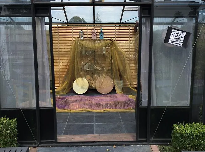 Bed & Breakfast Dunez Men Only *